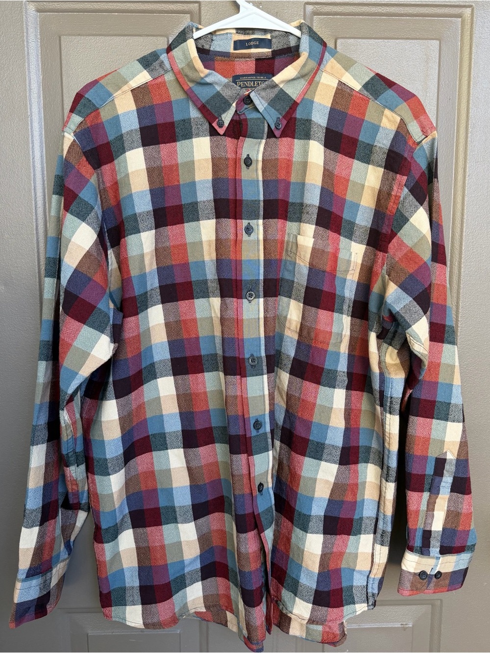 Vintage Pendleton Lodge Shirt Men XL 100% Wool Plaid Flannel Button Down Multi